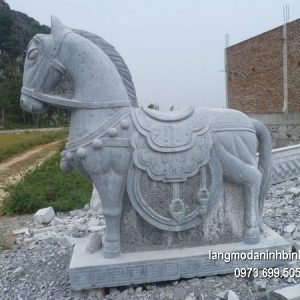 Ngựa đá đẹp chất lượng cao giá hợp lý