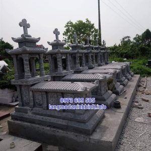 Lăng mộ đá công giáo đẹp