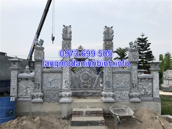 Hình ảnh lắp đặt cổng đá khu lăng mộ tại Thanh Miện Hải Dương;