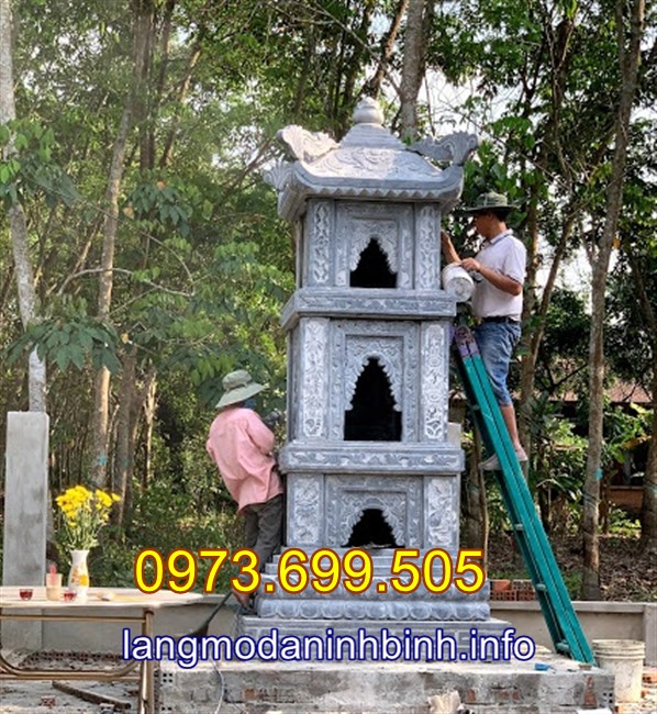 Tháp để hũ tro cốt tại Tiền Giang