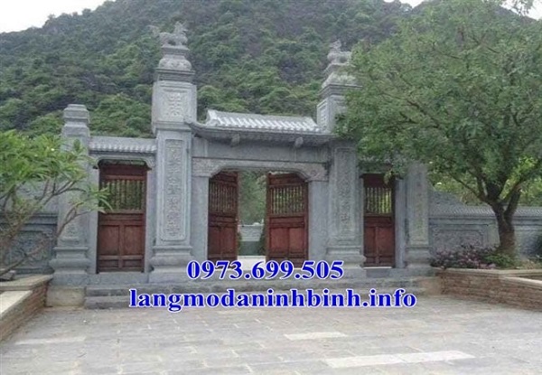 Cổng đá Bắc Giang tại đình, chùa