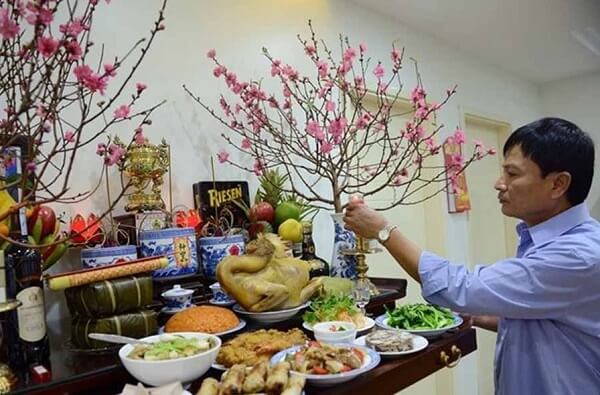 Mâm cúng cần chuẩn bị trước khi đọc văn khấn trước ngày giỗ thường
